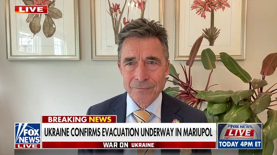 Former NATO Secretary General: We should give Ukraine a 'clear perspective'