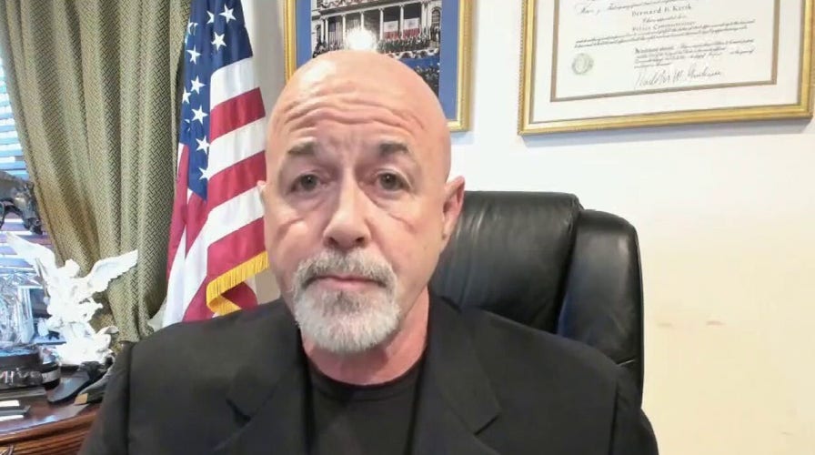 Bernie Kerik blasts NYC politicians as violence soars amid calls defund police