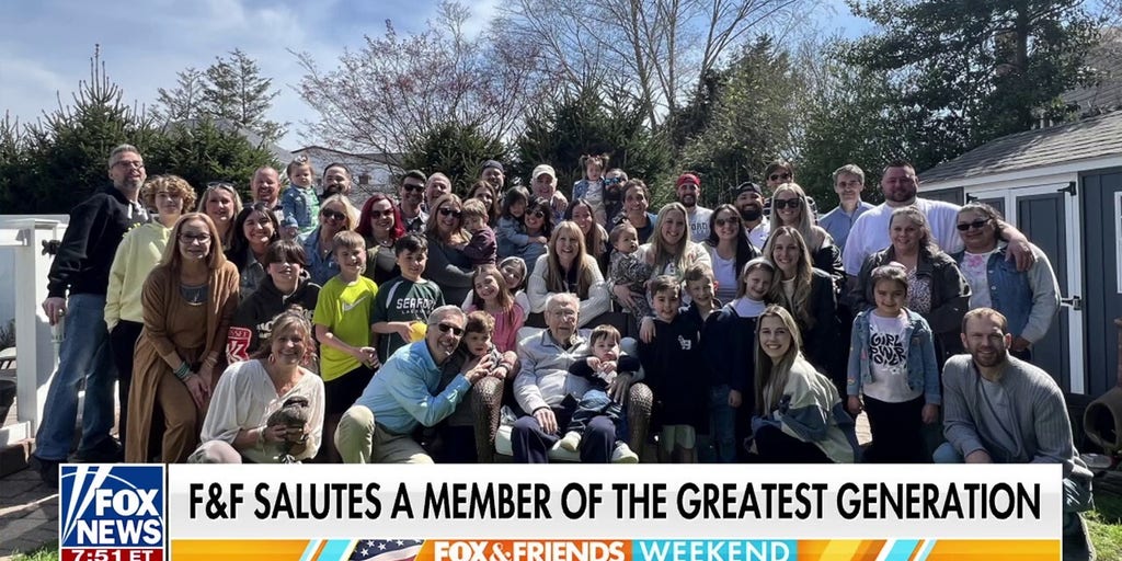 101-year-old WWII hero celebrated on ‘Fox & Friends’