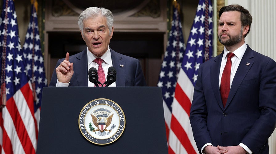 Dr. Mehmet Oz holds White House property briefing