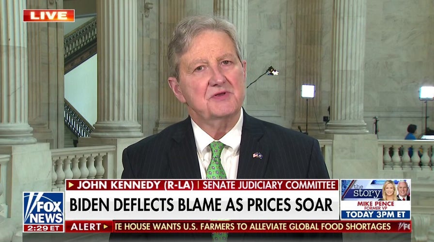 Biden insulting the American people by blaming Putin for inflation: Sen. Kennedy