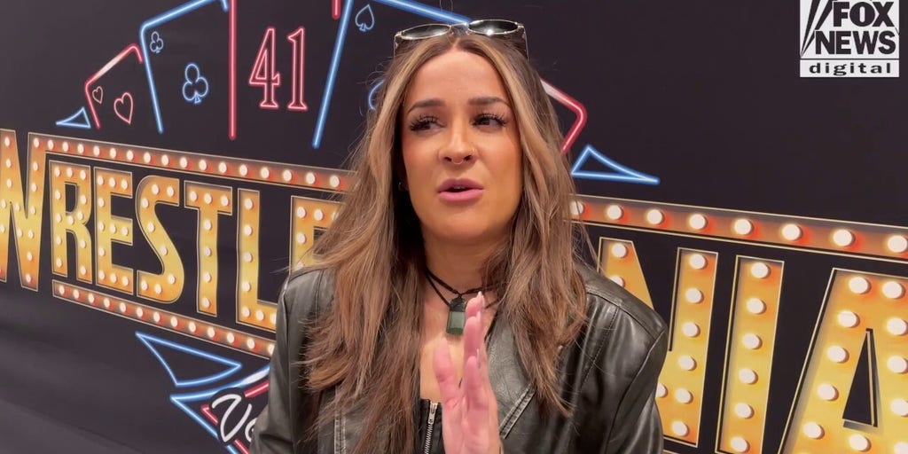 WWE star Dakota Kai pushes back on Iyo Sky disrespect