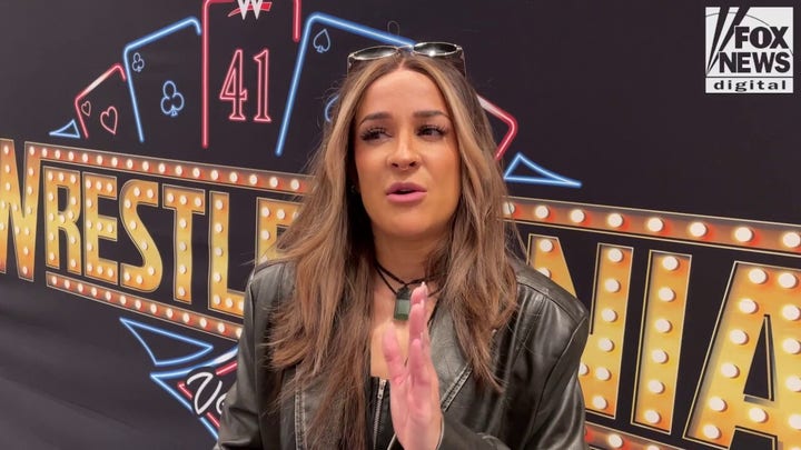 WWE star Dakota Kai pushes back on Iyo Sky disrespect