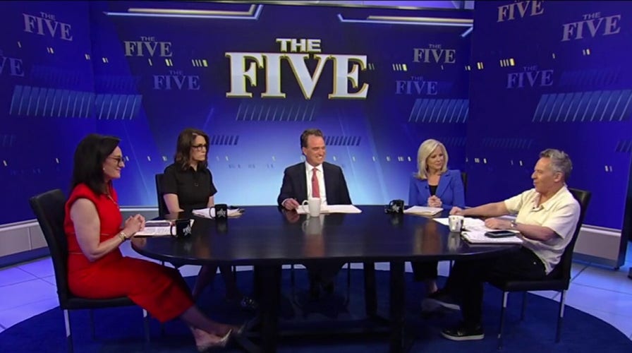 ‘The Five’ reacts to efforts to erase Kamala Harris' biggest electoral liability