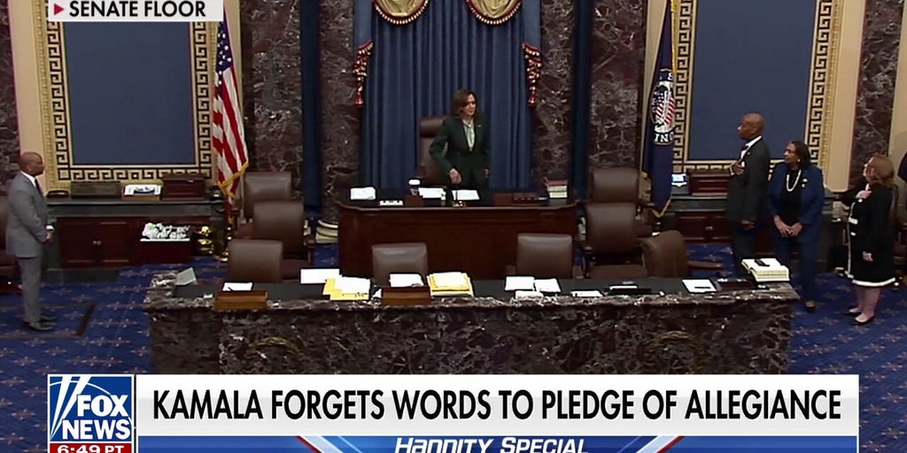 Did VP Kamala Harris flub the Pledge of Allegiance?