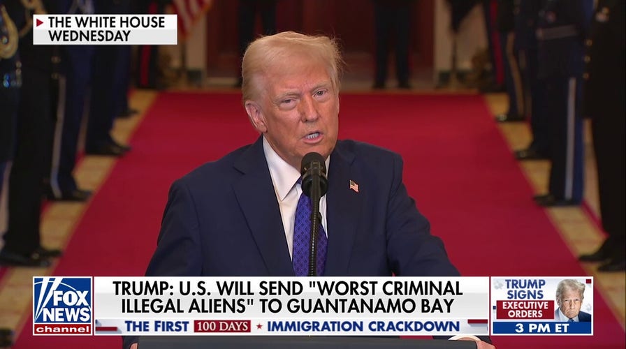 Trump elogiado por su plan de enviar a Guantánamo a los migrantes delincuentes: "Jugada inteligente