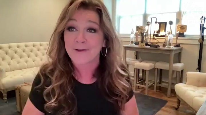 Gretchen Wilson talks working with Blake Shelton and Keith Urban