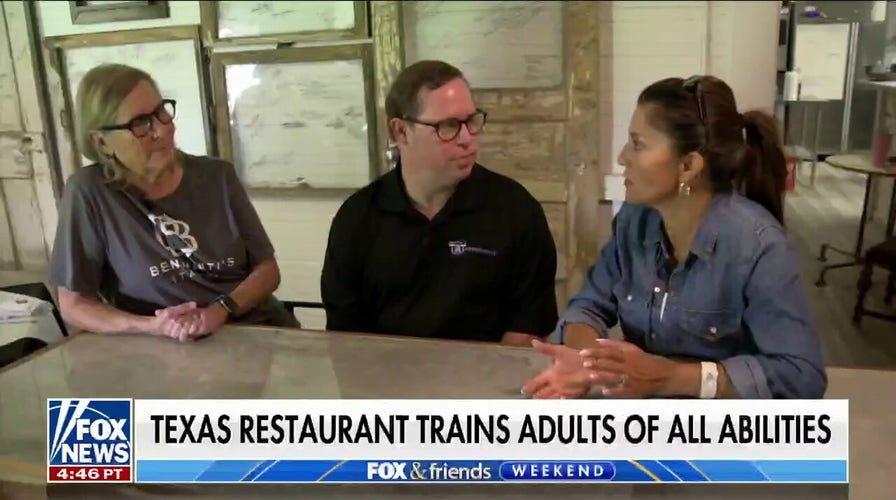 Special needs individuals get a warm welcome at this Texas restaurant