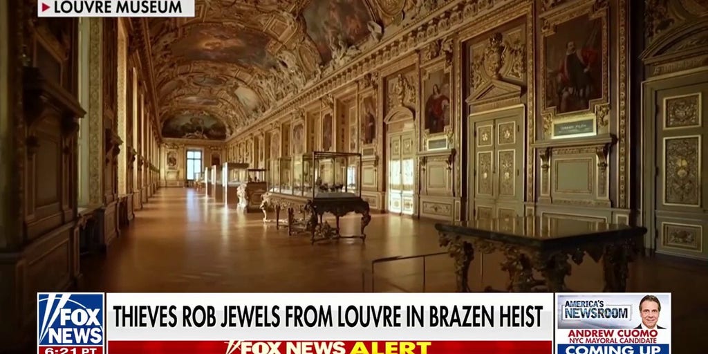 Louvre Museum jewel heist 'right out of a movie'