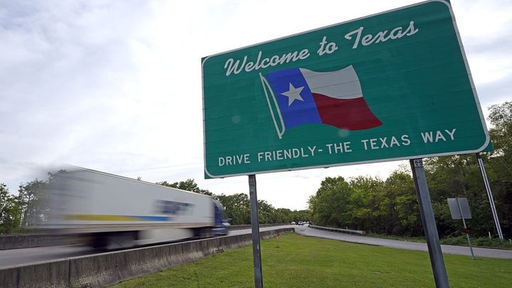 Texas screening travelers coming into state from Louisiana
