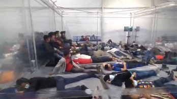 Images of migrant center in Donna, Texas show cramped conditions as border numbers surge