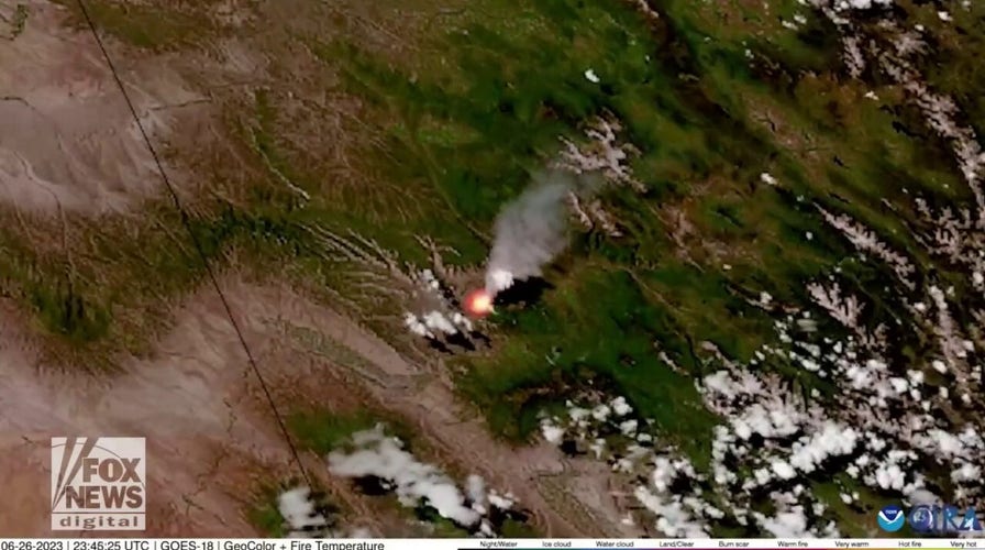 Fires continue to rapidly grow in Colorado