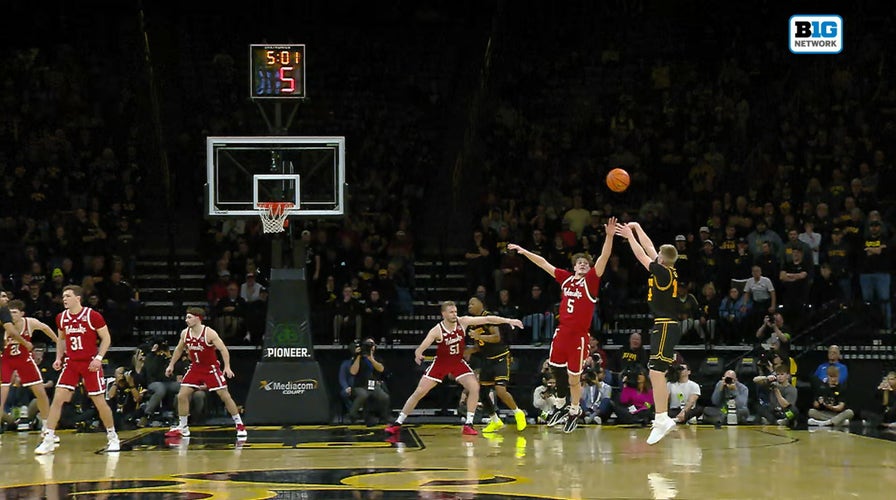 Iowa's Bennett Stirtz makes step-back 3-pointer to help seal win over Nebraska