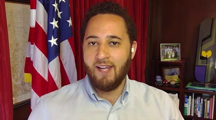 New York Mayor warns about dire consequences if local colleges don’t reopen in fall 