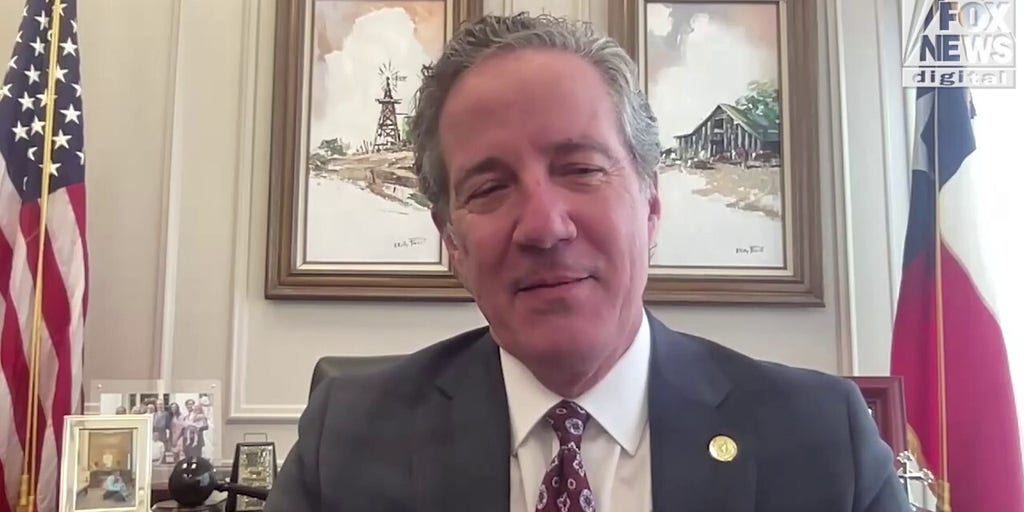 Texas conservatives celebrate launch of biggest school choice program in nation