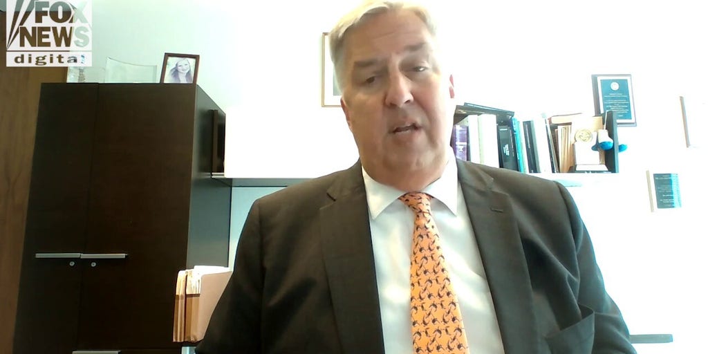 Former federal prosecutor says Trump admin is using Luigi Mangione case to 'send a message'