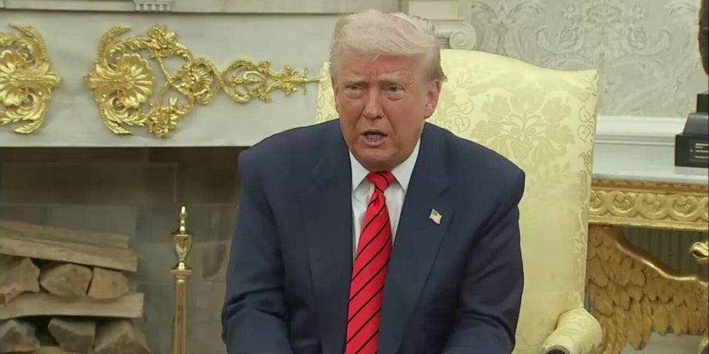 Trump offers to help Obama with presidential library 'disaster'