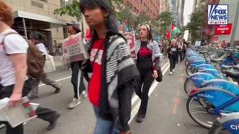 Revolutionary Communists chant ‘globalize the intifada’ during NYC anti-Israel march 