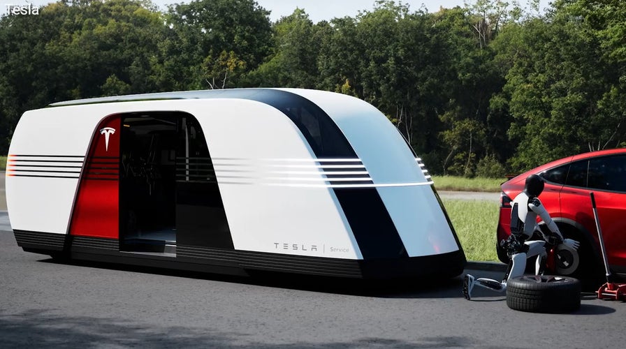 'CyberGuy': Surprise! Meet Elon Musk's Robovan