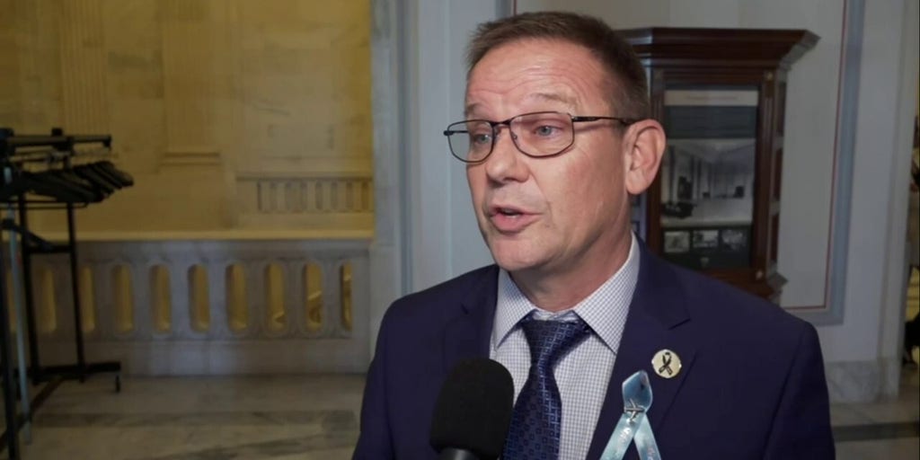 DC plane crash victim's father says 'culture of complacency' allowed accident to happen