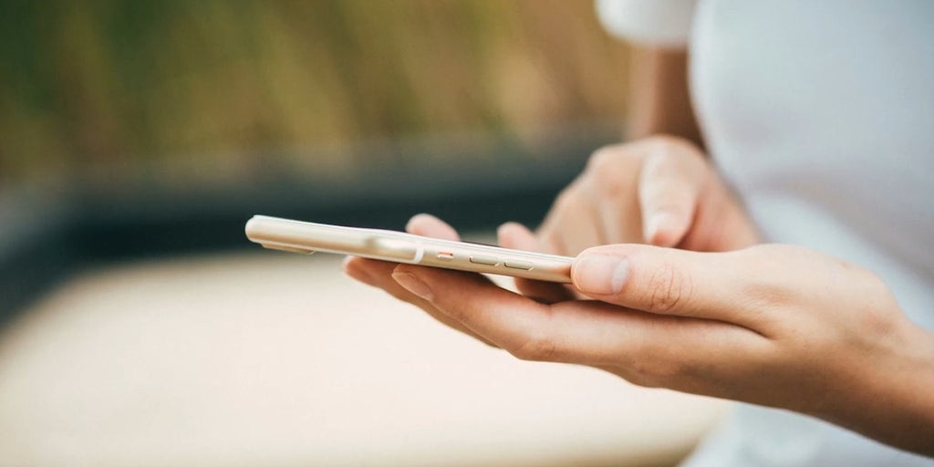 Who's really behind that random strange text from nowhere?