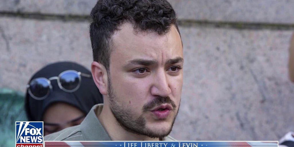 Pro-Hamas demonstrators 'engaging in terrorism' with violent protests, expert says