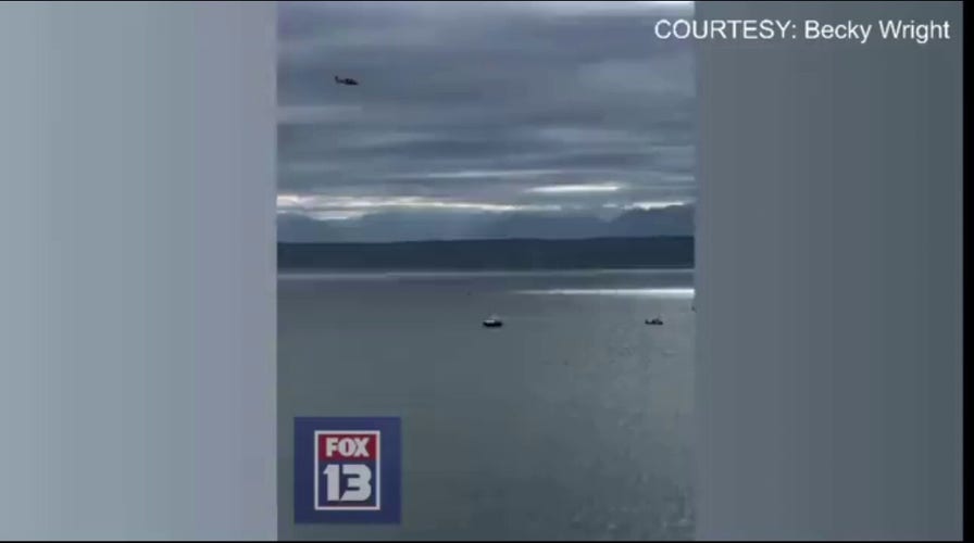 Seattle plane crash One person dead, nine unaccounted for after float