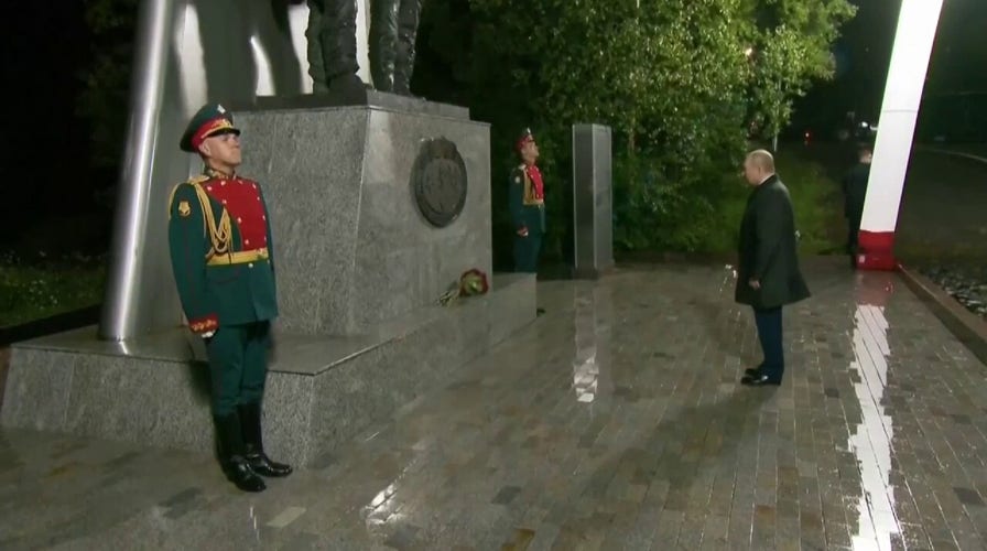 Putin visits World War II memorial honoring Russia-US wartime cooperation ahead of Trump meeting