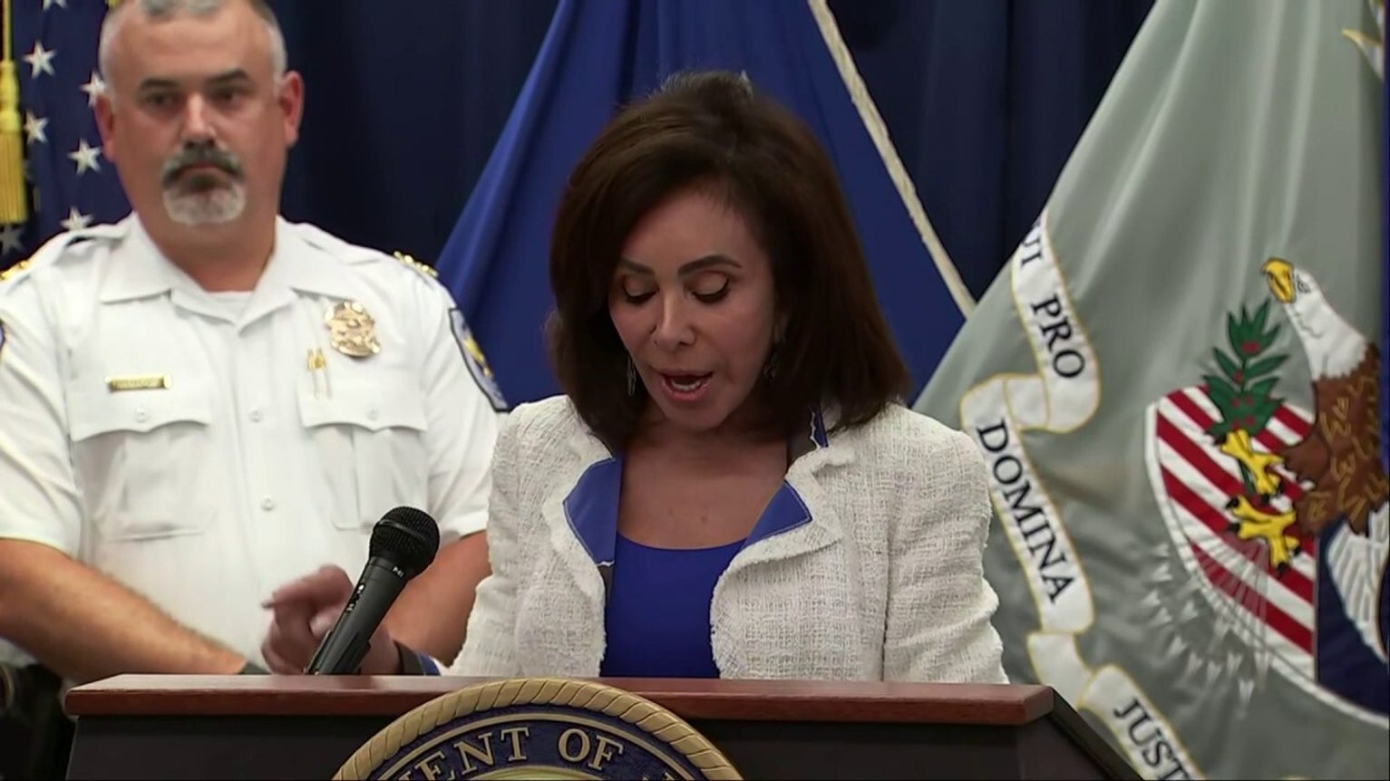 Former Olympian indicted in Reflecting Pool incident