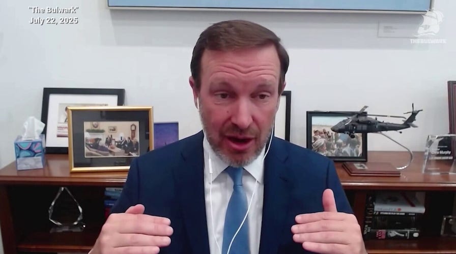 Sen. Chris Murphy warns Trump expanding ICE with 'unsavory' people, allowing them to wear masks 