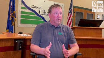 Minnesota mayor challenging Tim Walz to take flag question to the people