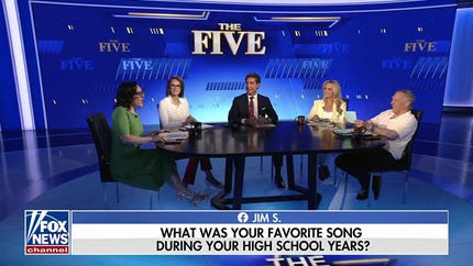 'The Five' co-hosts tackle fan mail