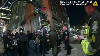 Boston police officer attempts to reason with anti-Israel protesters - Fox News