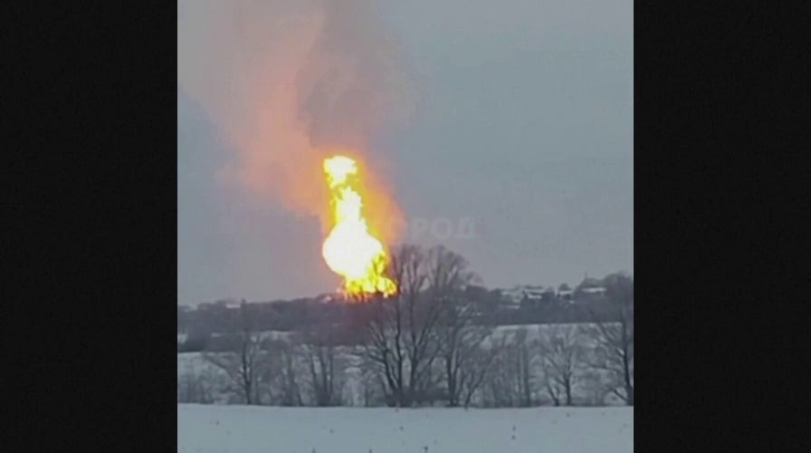 Russian gas pipeline explodes, killing 3