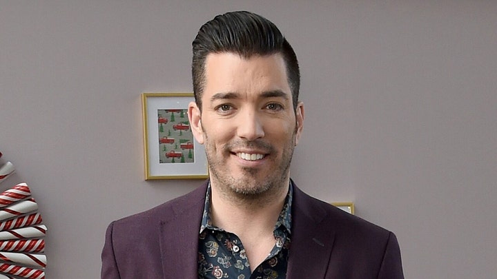 'Property Brother' Jonathan Scott's lyric video for 'Being Honest'