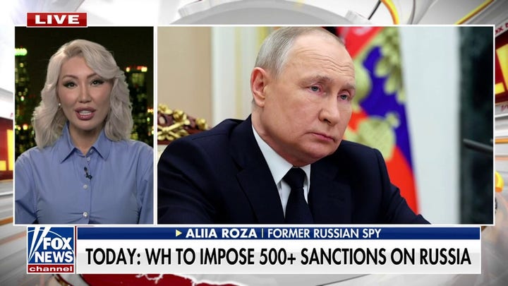 Biden meets with Navalny's widow, daughter as US set to impose more than 500 sanctions on Russia