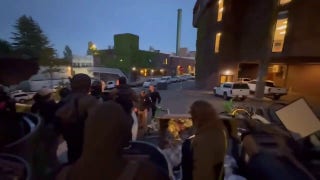 Antifa protesters charge police at University of Washington protest - Fox News