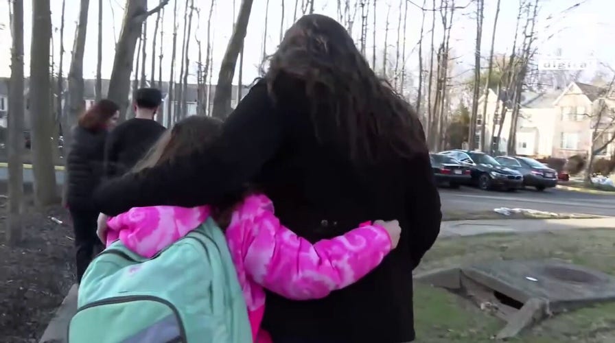 Fox Business Briefs 4/3