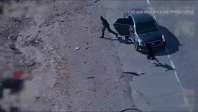 Suspected human smugglers lead authorities on 100 mph chase before bailing out in Texas