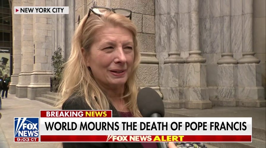 Crowds gather at St. Patrick's Cathedral to mourn Pope Francis
