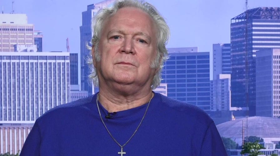 Country music singer on Nashville's challenging year