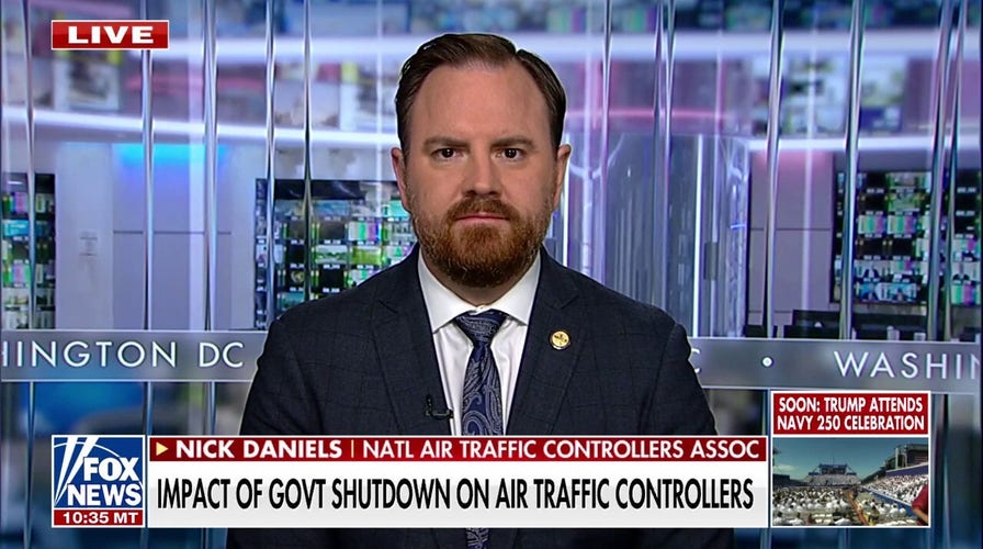 Expert sounds alarm over impact of government shutdown on air traffic control