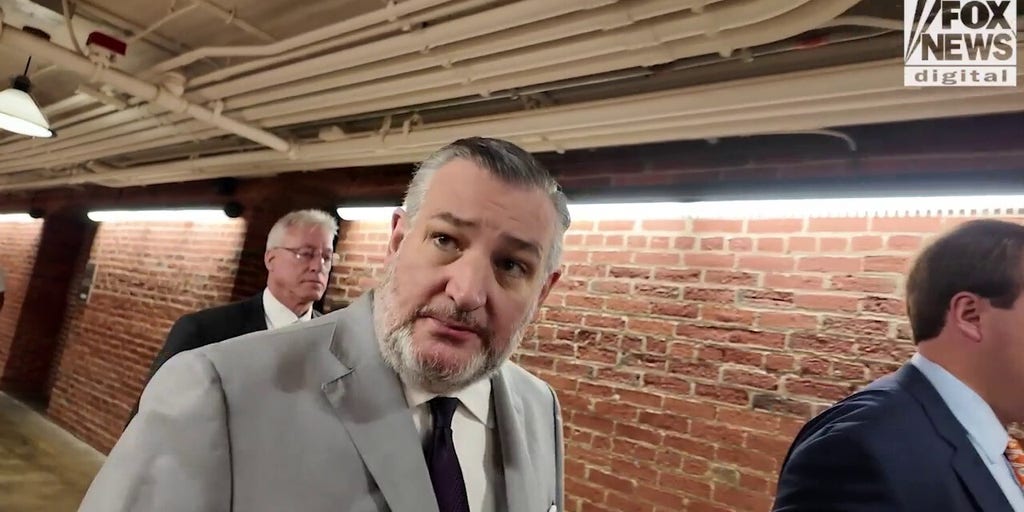 WATCH: Senators react to Trump’s Iran peace deal: ‘What an embarrassment’