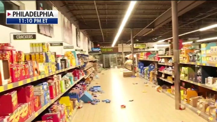 Looters hit grocery store, businesses in Philadelphia