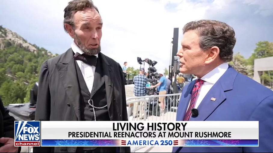 The presidents of Mount Rushmore come to life