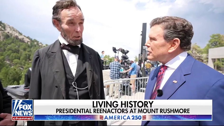 The presidents of Mount Rushmore come to life
