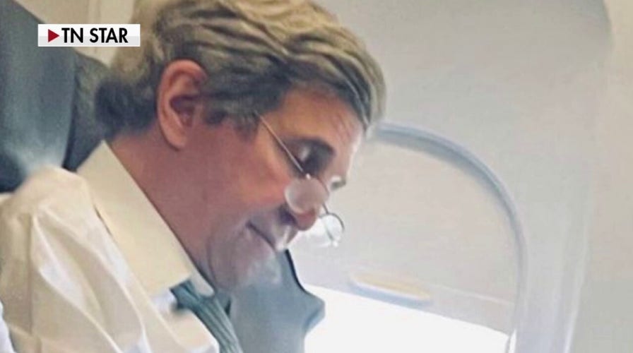 John Kerry caught flouting mask mandate on flight