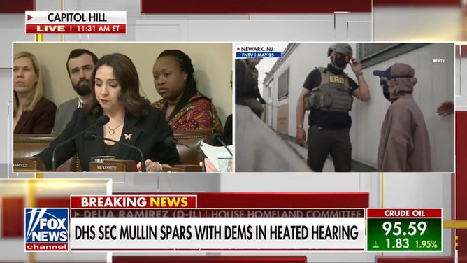 Rep Delia Ramirez calls for abolition of ICE at DHS hearing