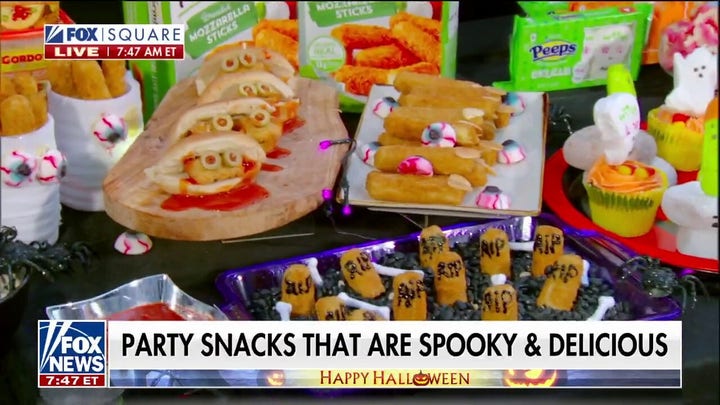 'Fox & Friends Weekend' celebrates Halloween with snacks and treats