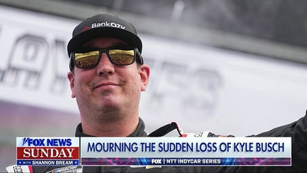 Fans honor legacy of Kyle Busch at Indy 500